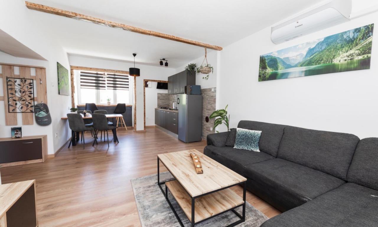 Lynx And Fox Self Check-in Free Parking Apartment Delnice